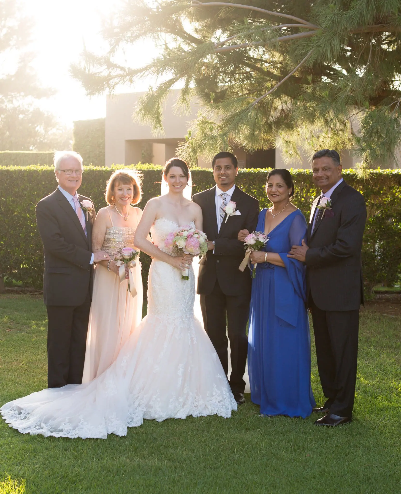 how to get the best family photos on your wedding day