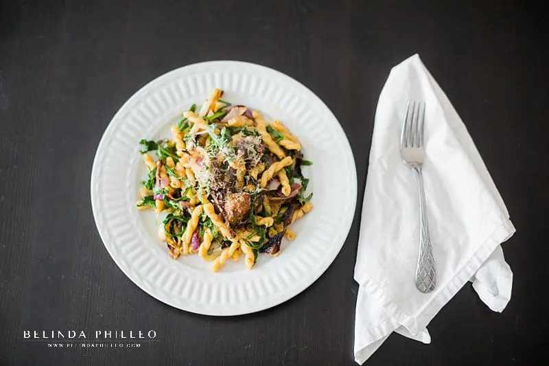 Easy dinner recipes for busy brides to be. Sausage pasta from Bon Appetit