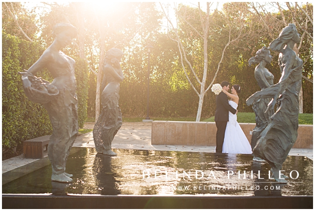 bridal potraits at cerritos sculpture garden
